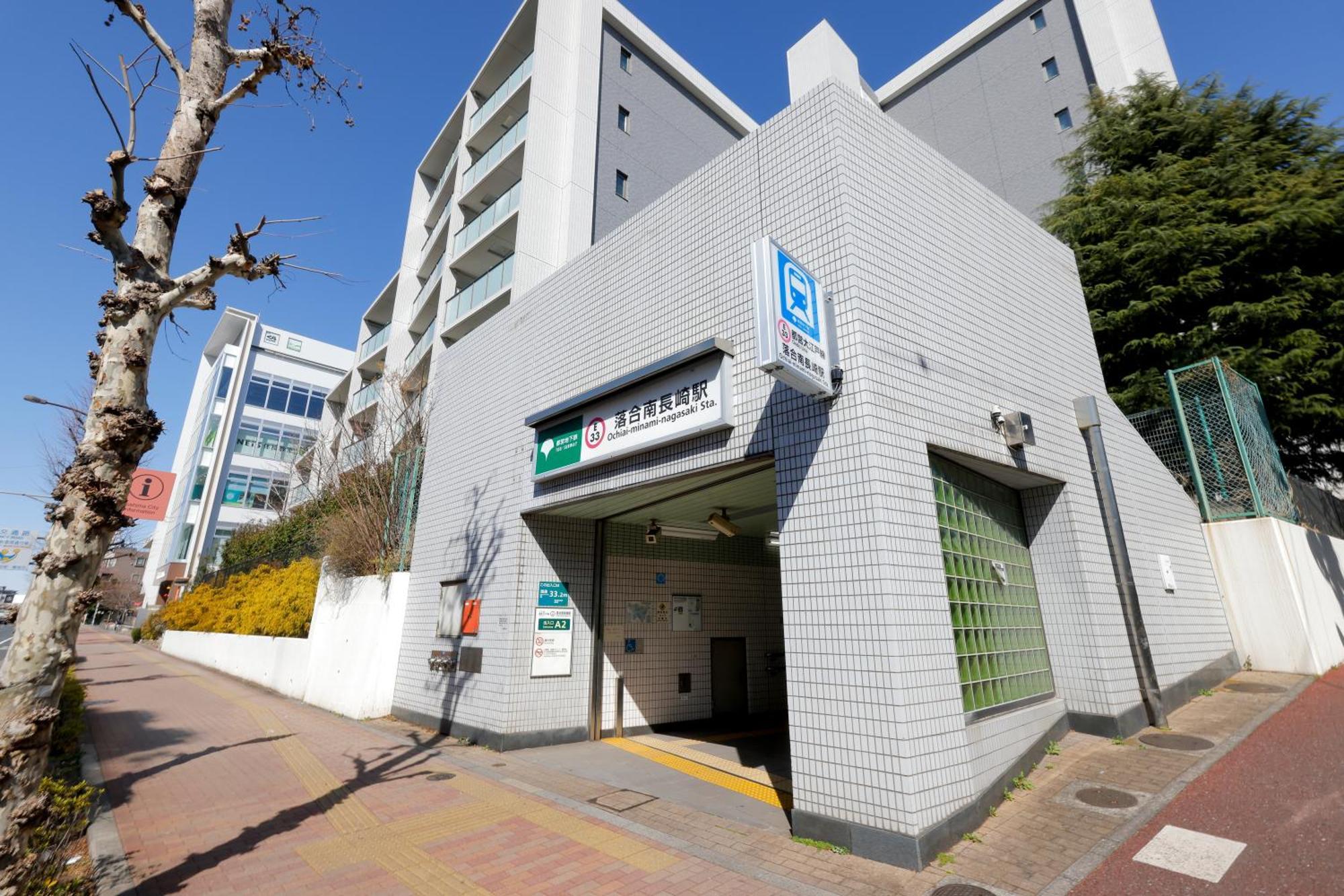 Apartment Repure Nishiochiai *